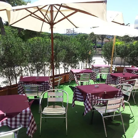 Euromotel 3* בארי